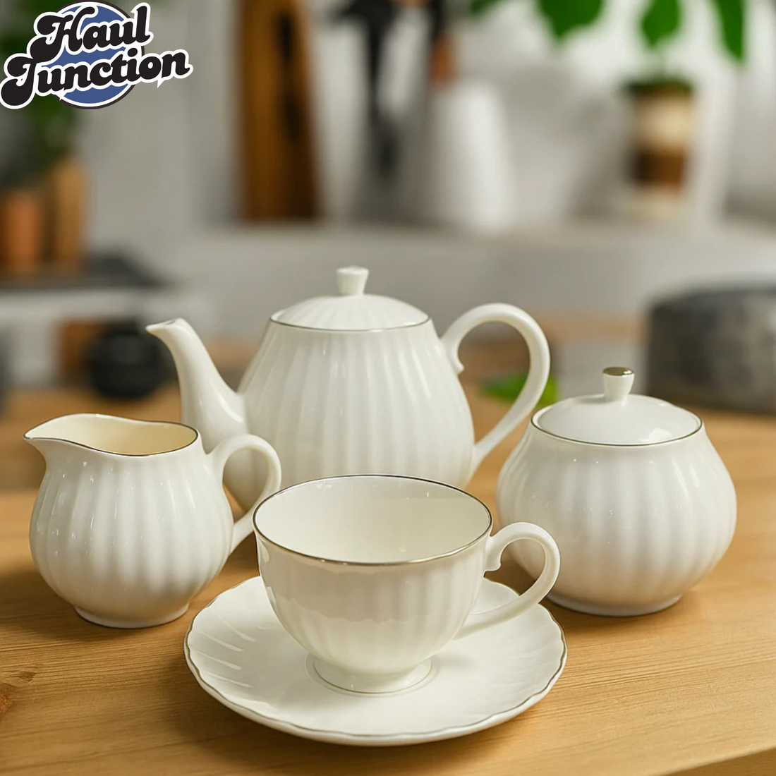 Luxury Porcelain Tea Set 17-Piece – Gold Trimmed Pumpkin Fluted Design