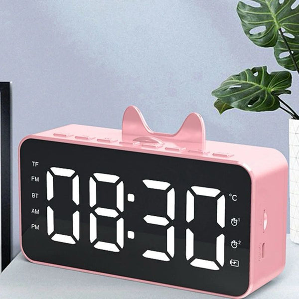 Q9 speaker Alarm rechargeable